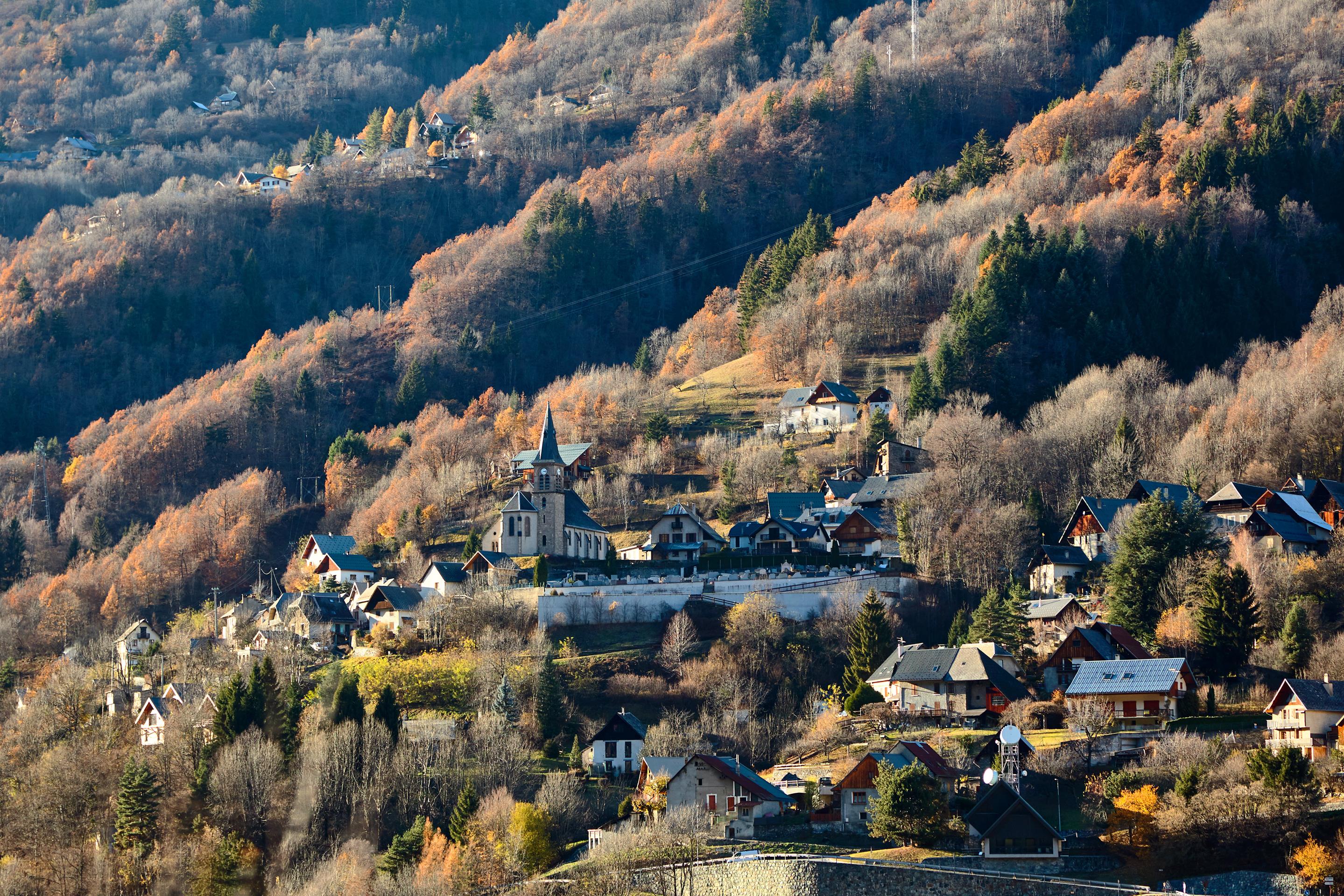 allemond-village-authentique