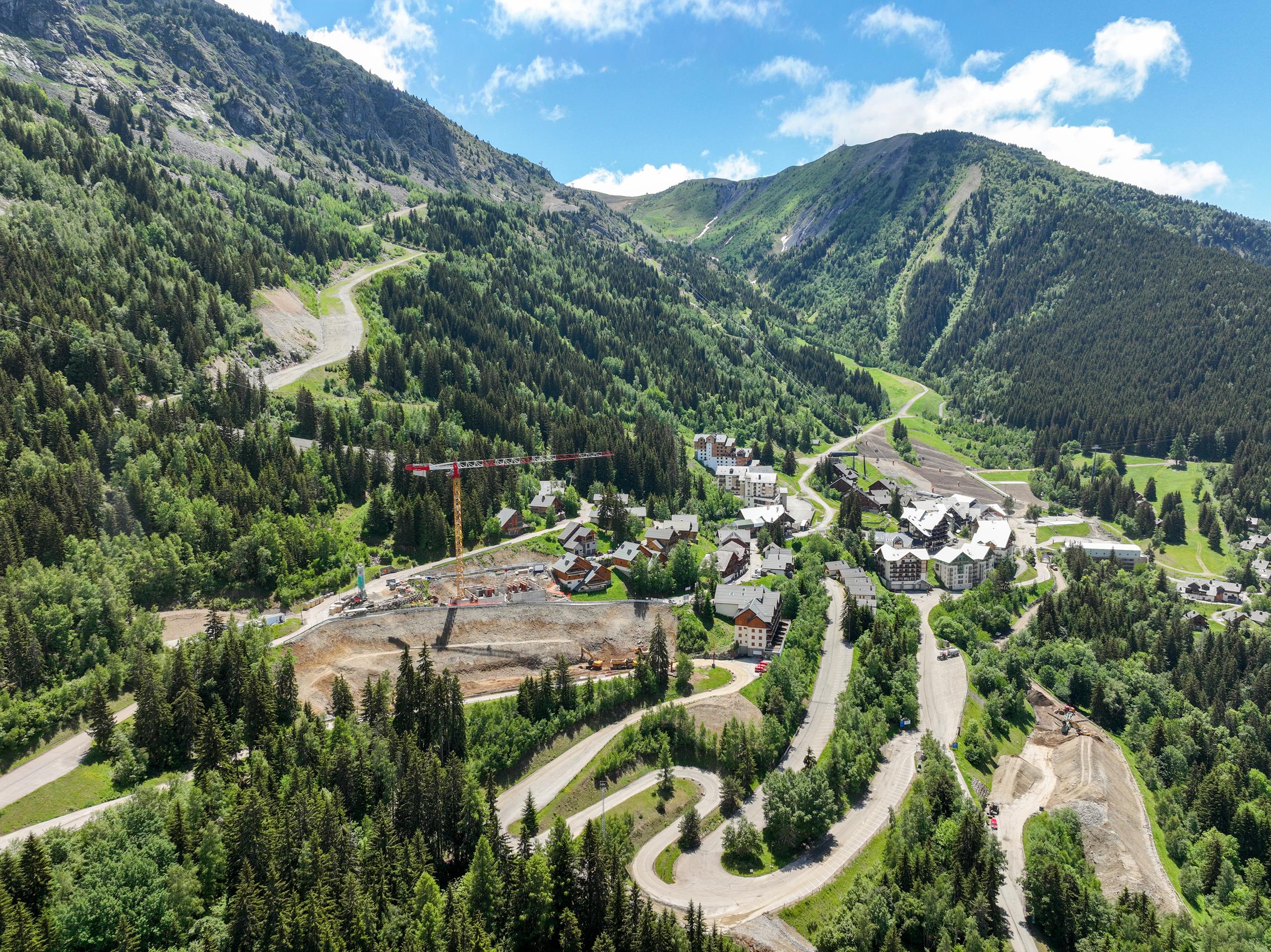vue-travaux-en-cours-oisans