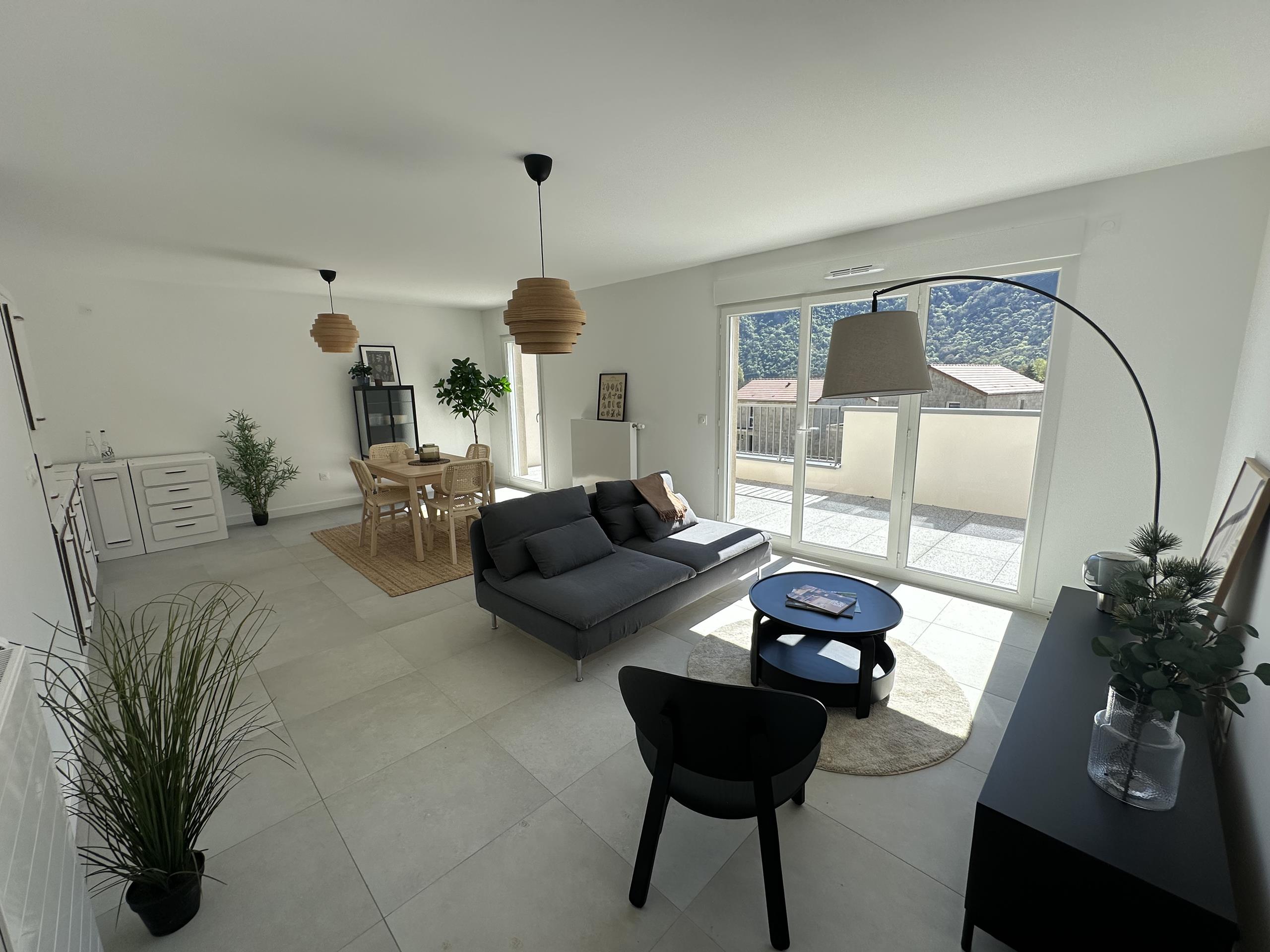 grande-piece-a-vivre-appartement-saint-paul-de-varces