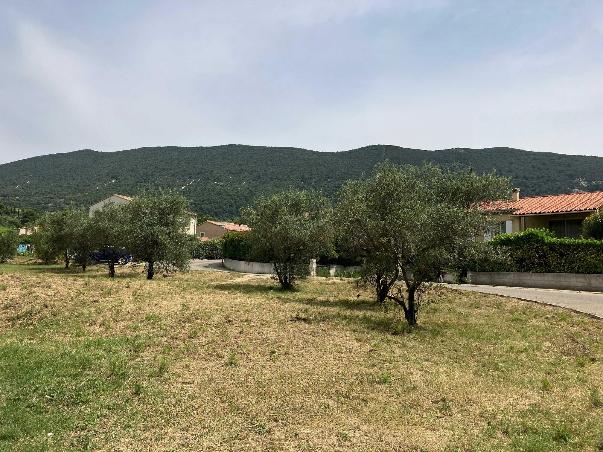 terrain a bâtir drome