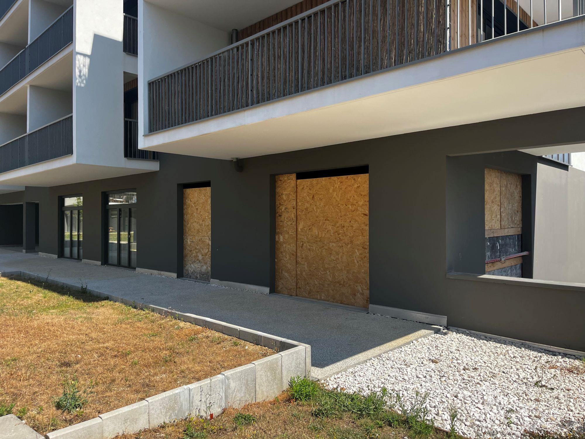 local à vendre proche grenoble